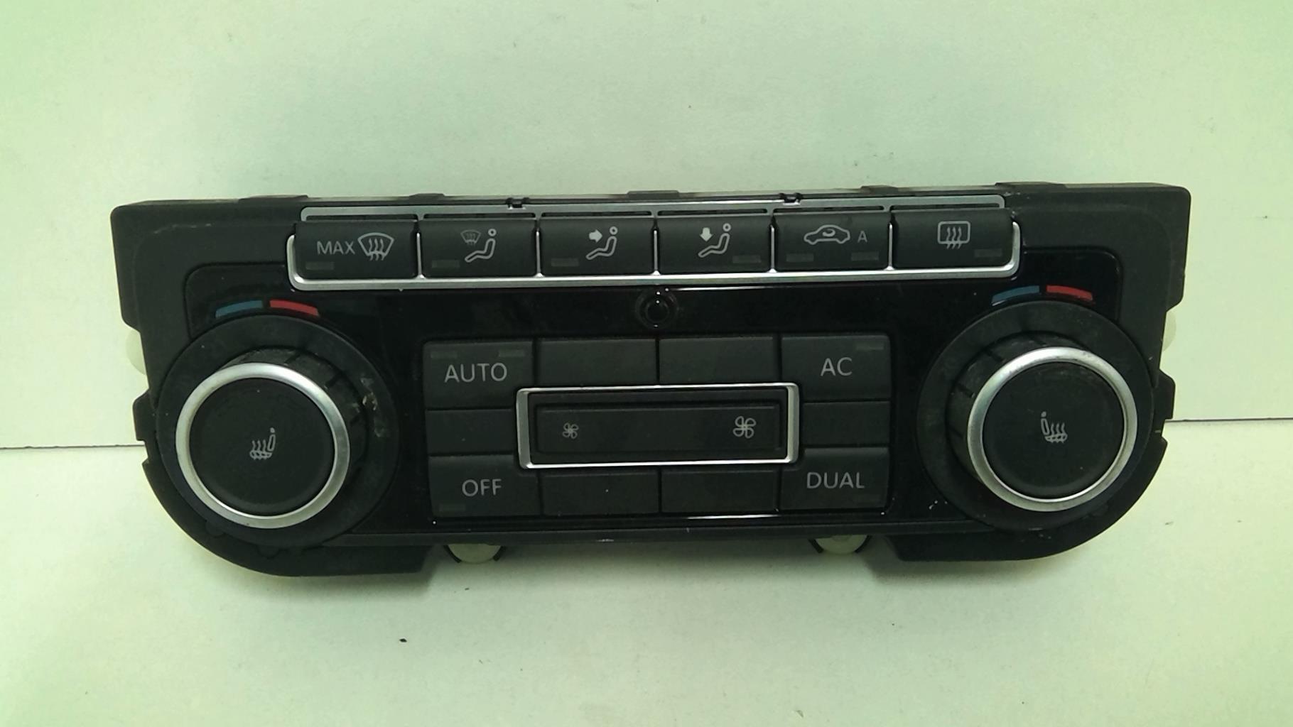 Commande chauffage VOLKSWAGEN GOLF 6 Diesel - 1