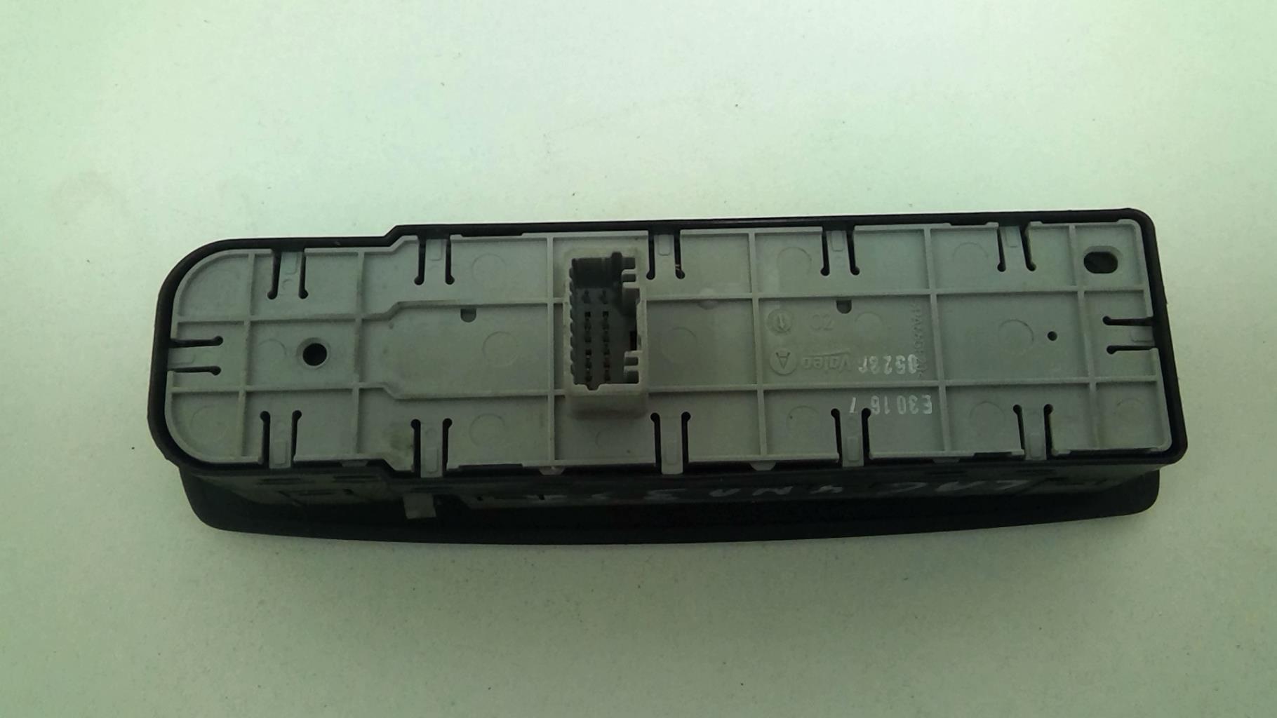 Interrupteur de leve vitre RENAULT LAGUNA 3 PHASE 1 Diesel - 1