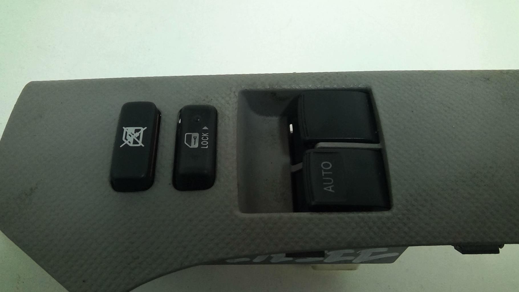 Interrupteur de leve vitre TOYOTA YARIS 2 PHASE 1 Diesel - 1