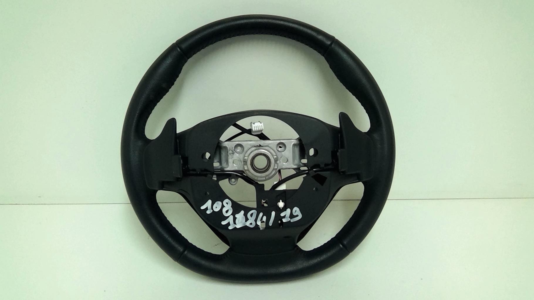 Volant PEUGEOT 108 Essence - 1