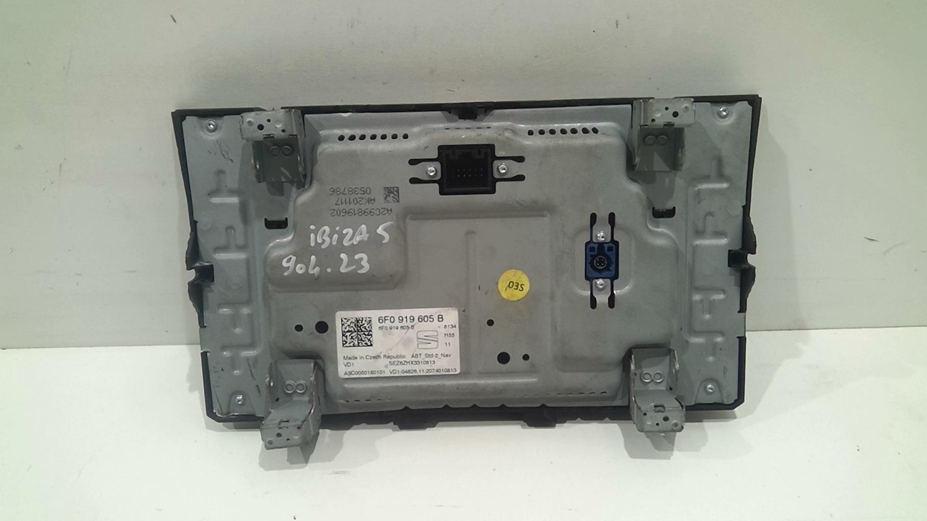 Ecran GPS SEAT IBIZA 5 PHASE 1 Essence - 1