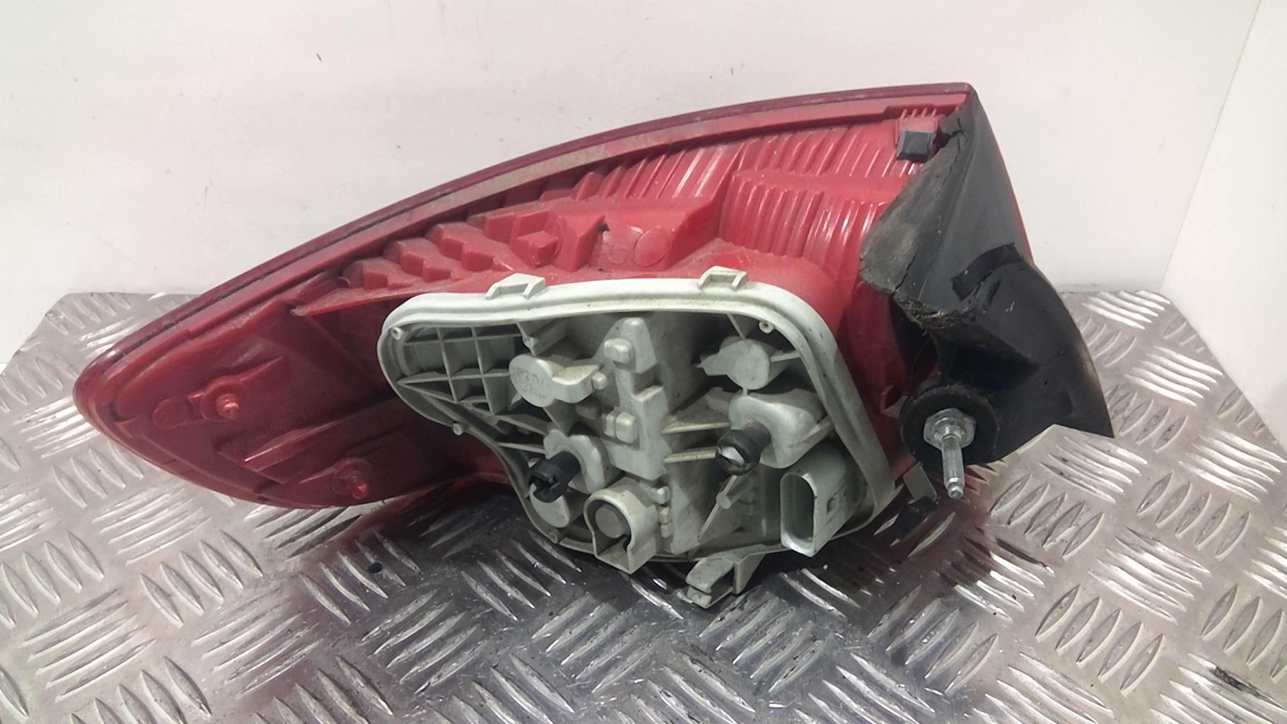 Feu arriere principal droit (feux) AUDI A3 2 SPORTBACK PHASE 1 Diesel - 1