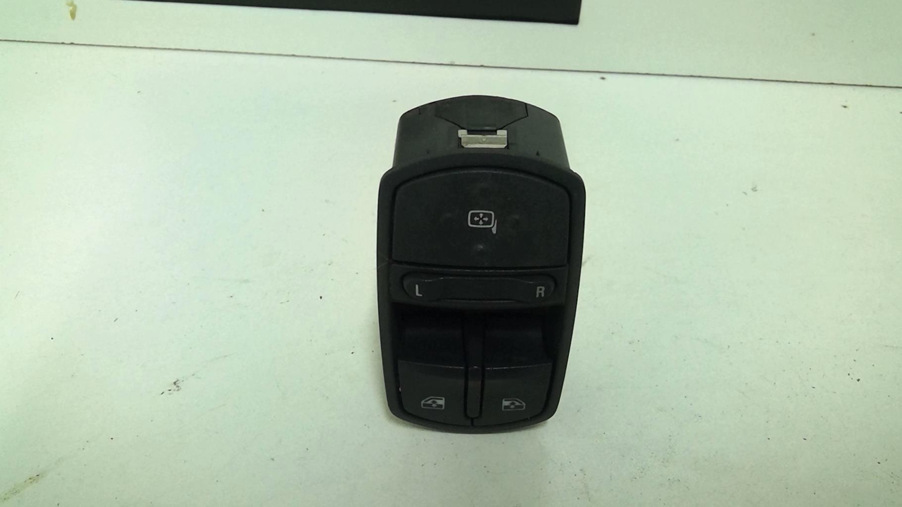 Interrupteur de leve vitre OPEL CORSA D PHASE 1 Diesel - 1