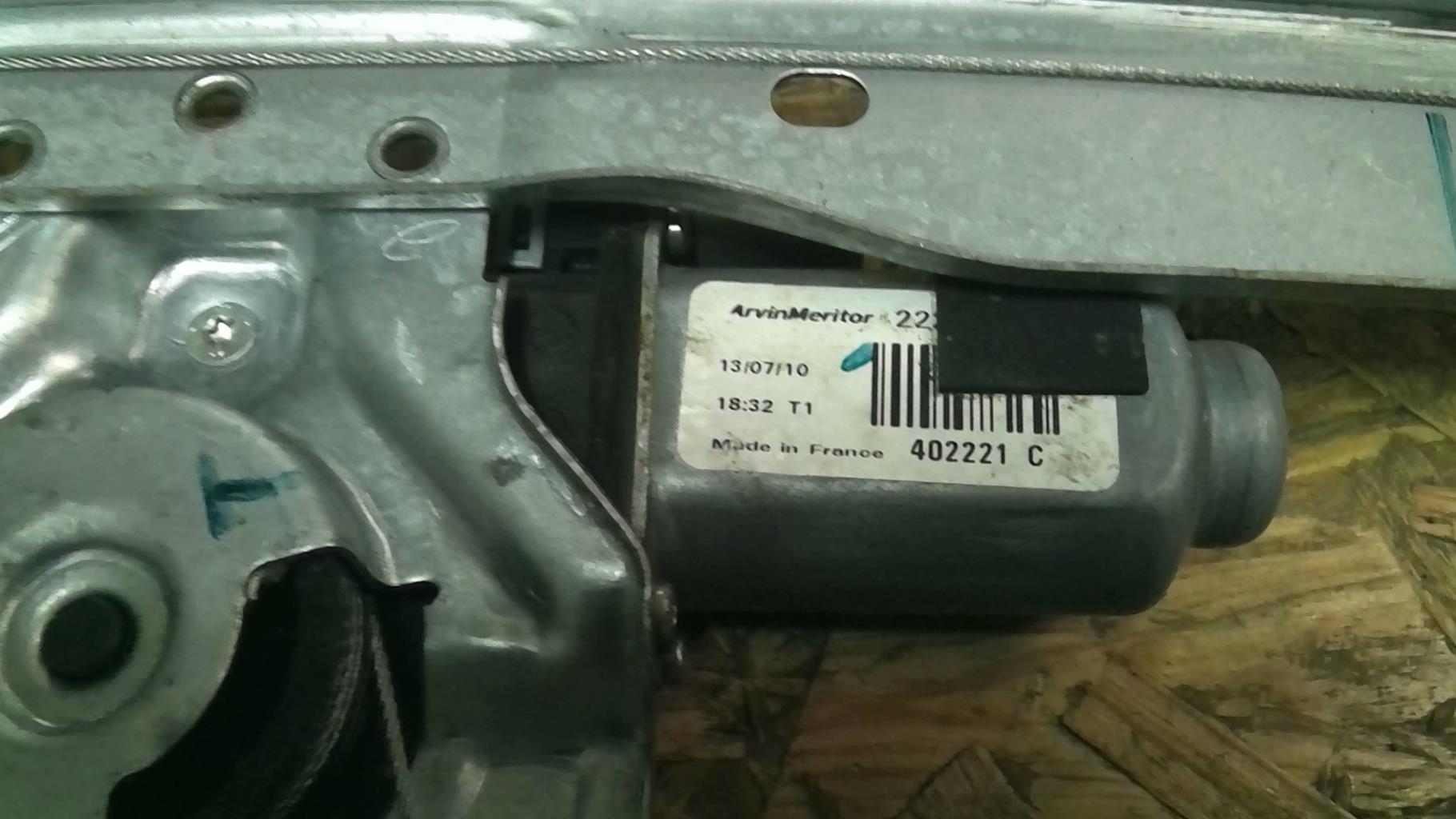 Leve vitre electrique avant droit CITROEN DS3  - 1