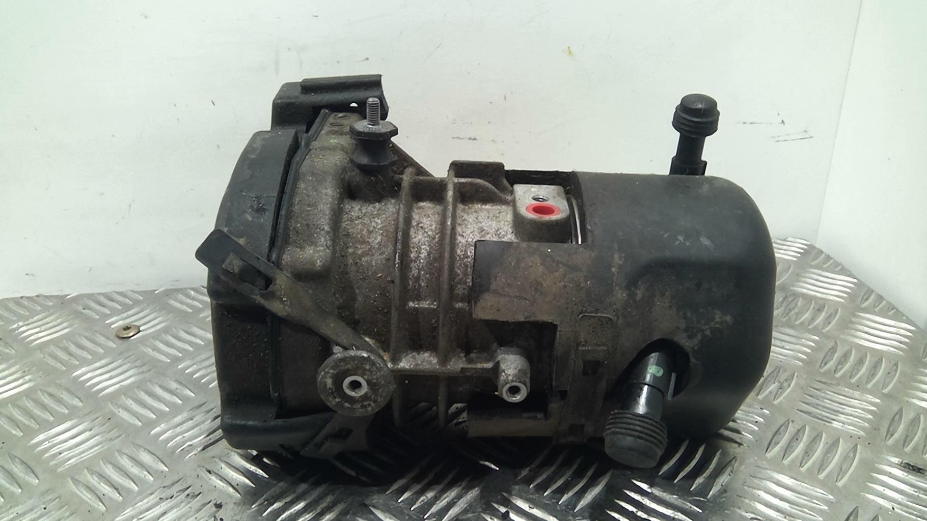 Pompe de direction CITROEN C5 2 Diesel - 1