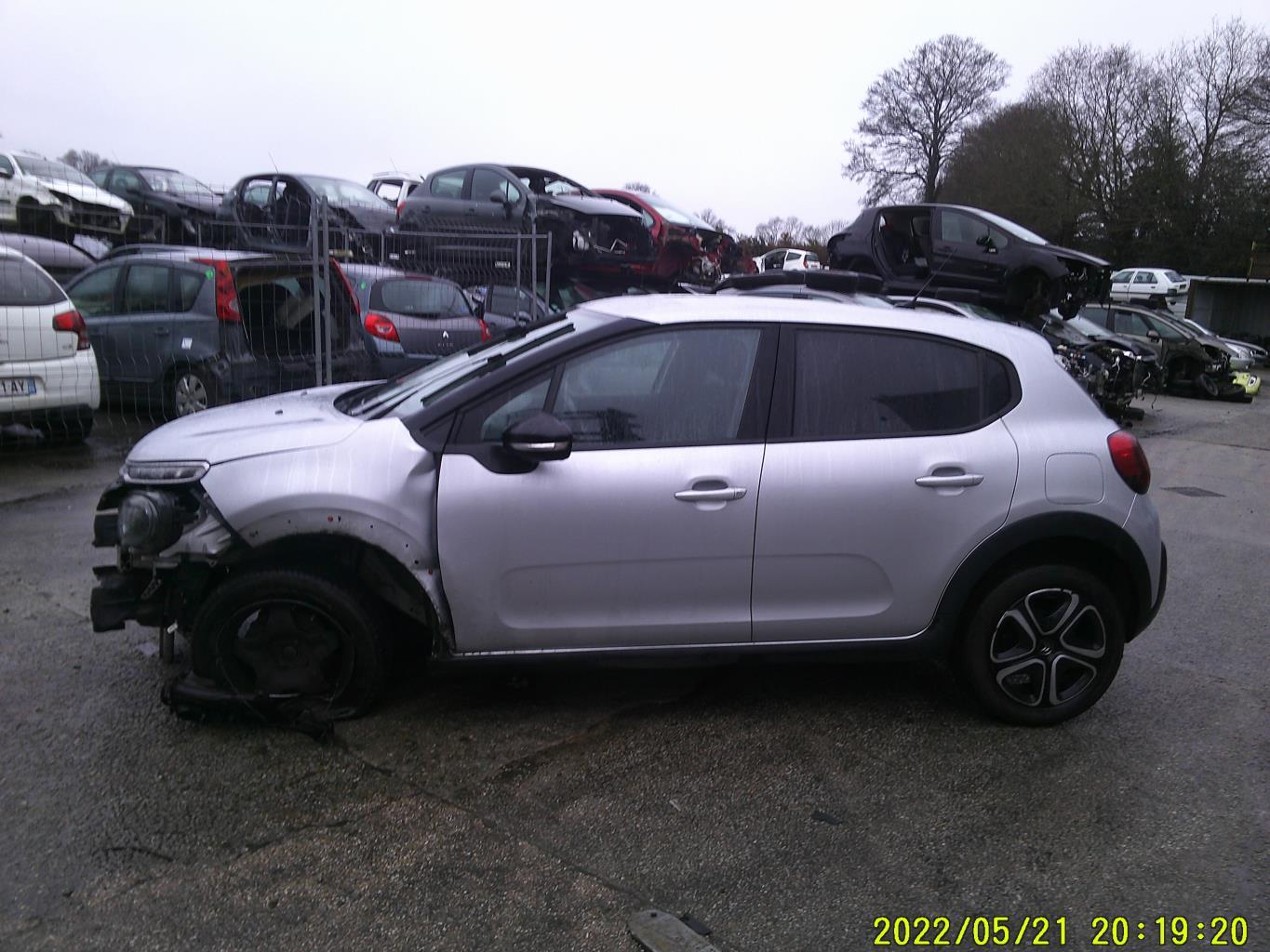 Pare boue arriere droit CITROEN C3 3 PHASE 1 Diesel - 1