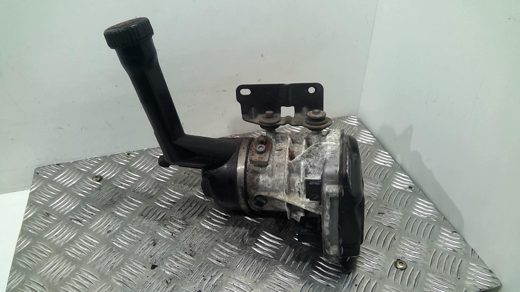 Pompe de direction PEUGEOT PARTNER 2 TEPEE Diesel - 1