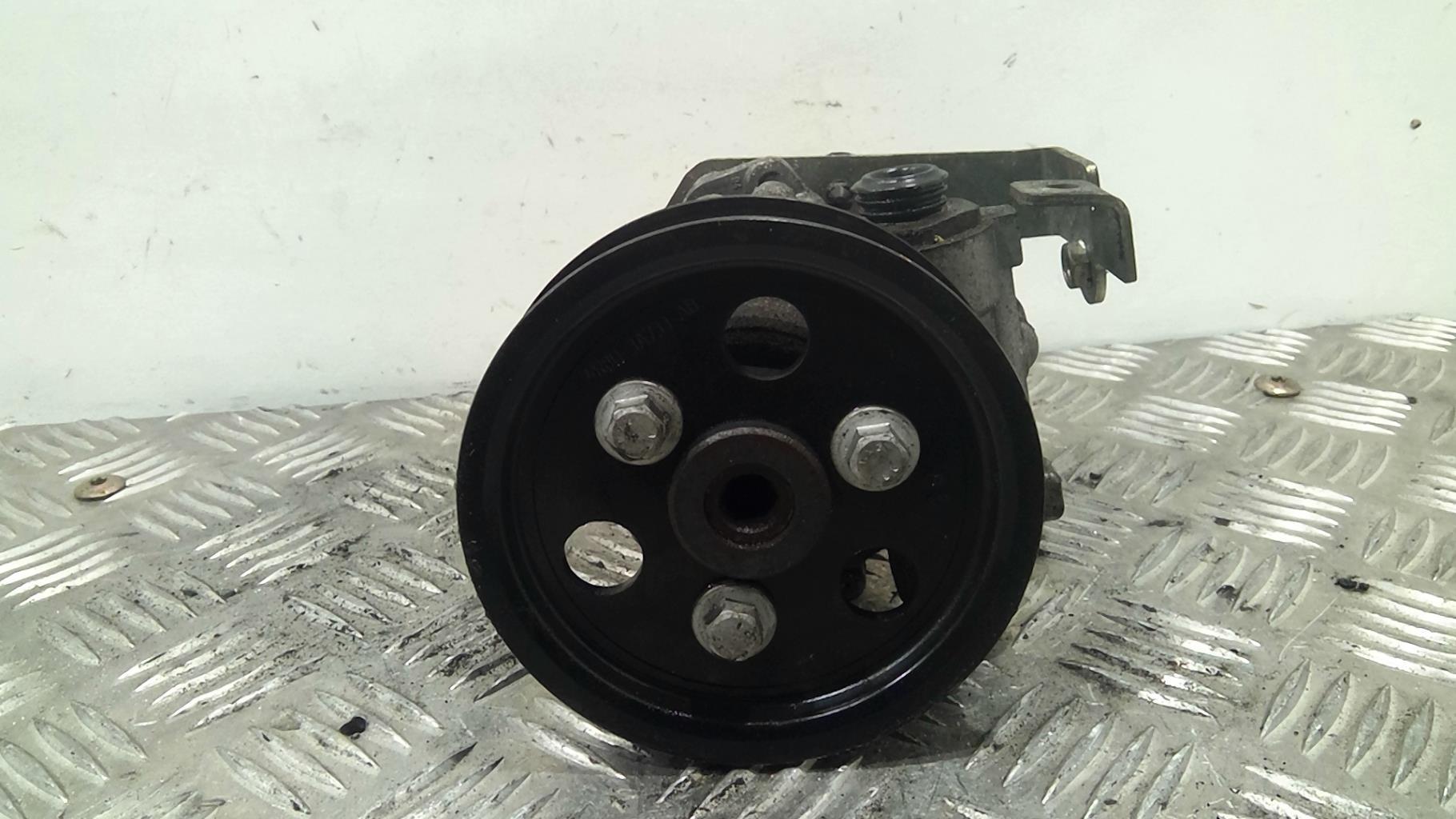 Pompe de direction CITROEN C6 Diesel - 1