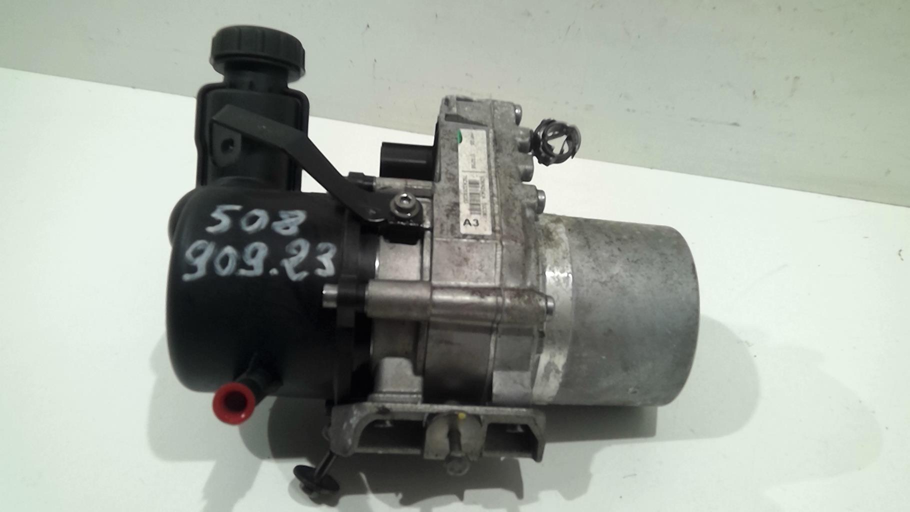 Pompe de direction PEUGEOT 508 1 PHASE 1 Essence - 1