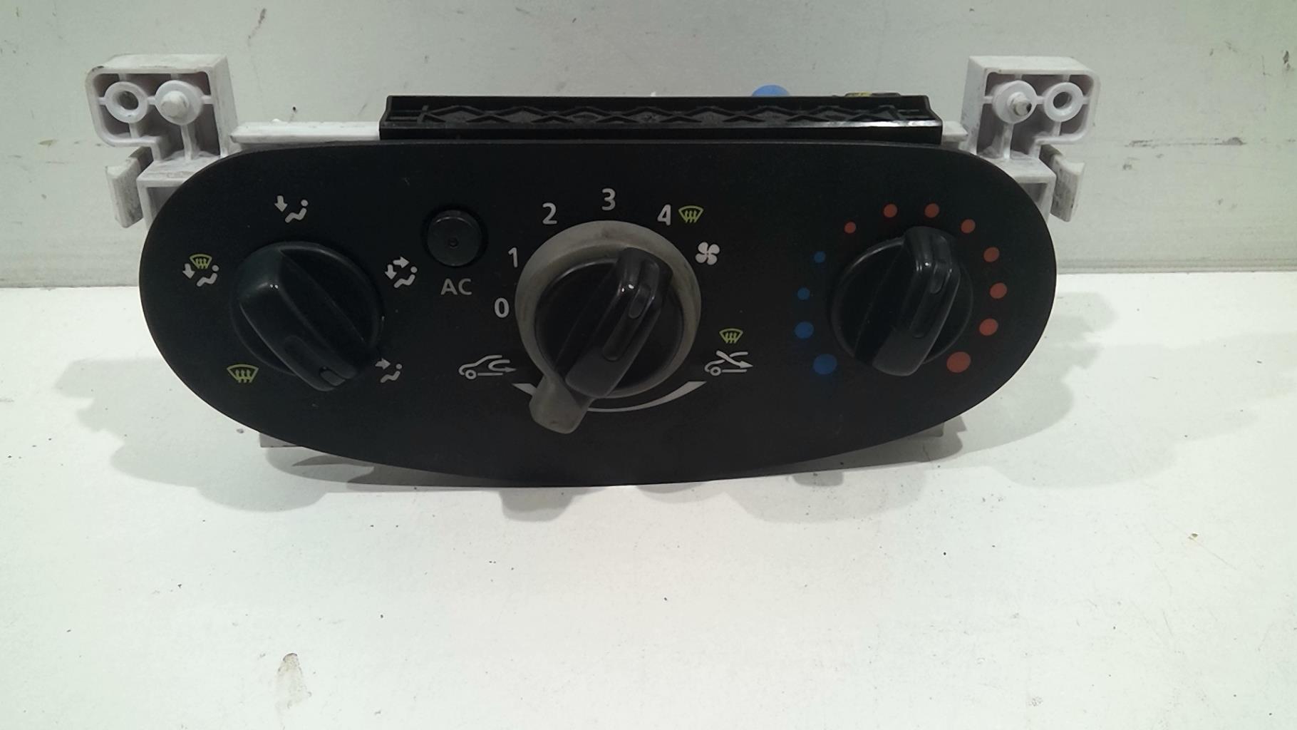 Commande chauffage DACIA DUSTER 1 PHASE 1 Diesel - 1