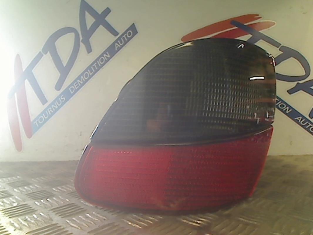 Fanale posteriore principale destro (luci) PEUGEOT 406 PHASE 1 BREAK Diésel - 1