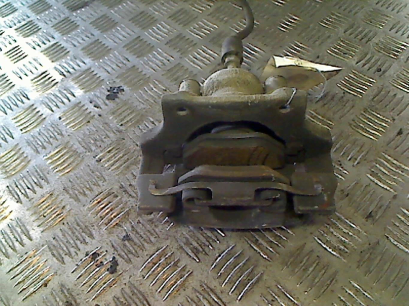 Pinza freni posteriore sinistra BMW SERIE 1 E87 PHASE 2 Diésel - 1