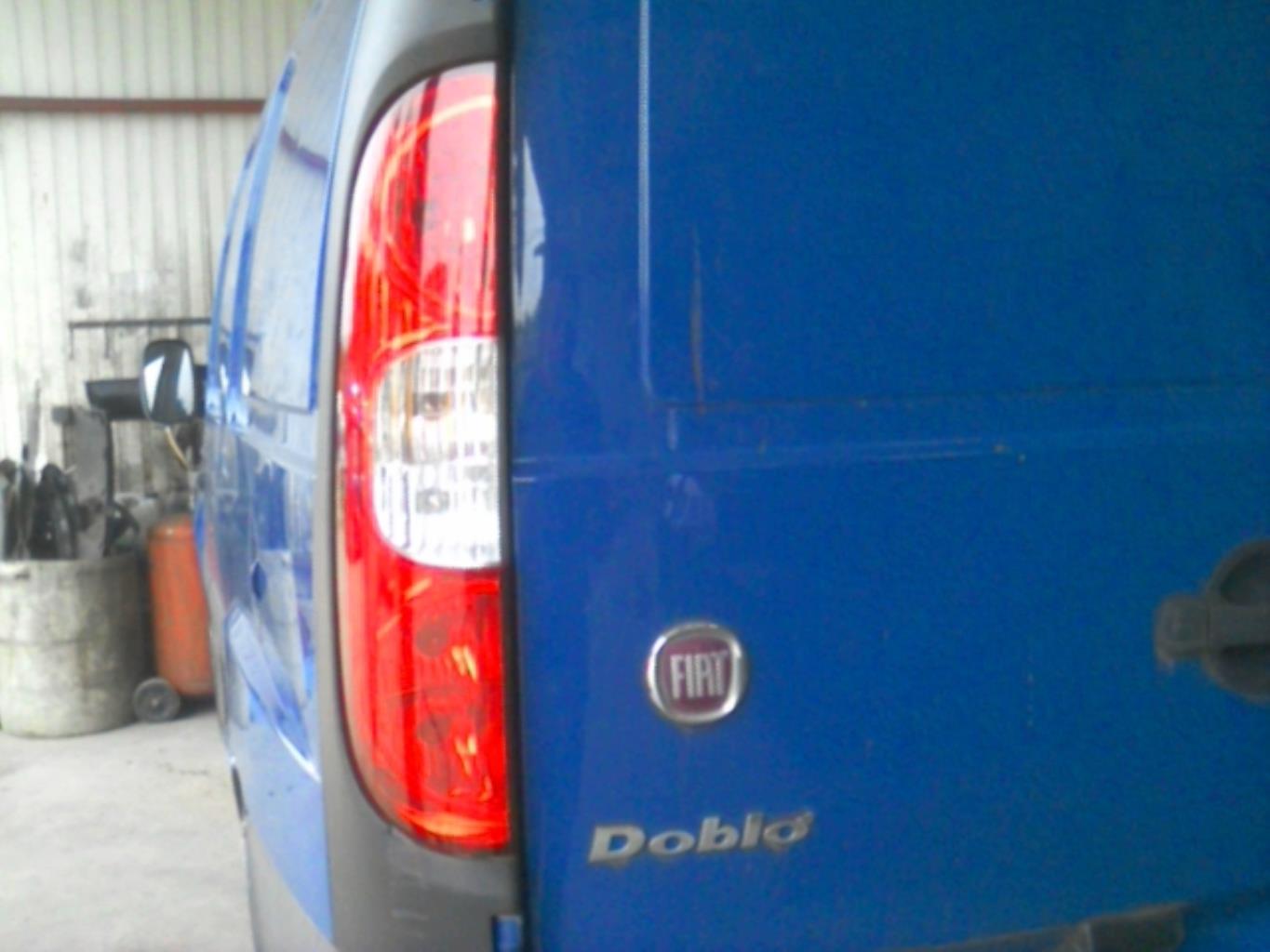 Fanale posteriore principale sinistro (luci) FIAT DOBLO 1 PHASE 1 Diésel - 1