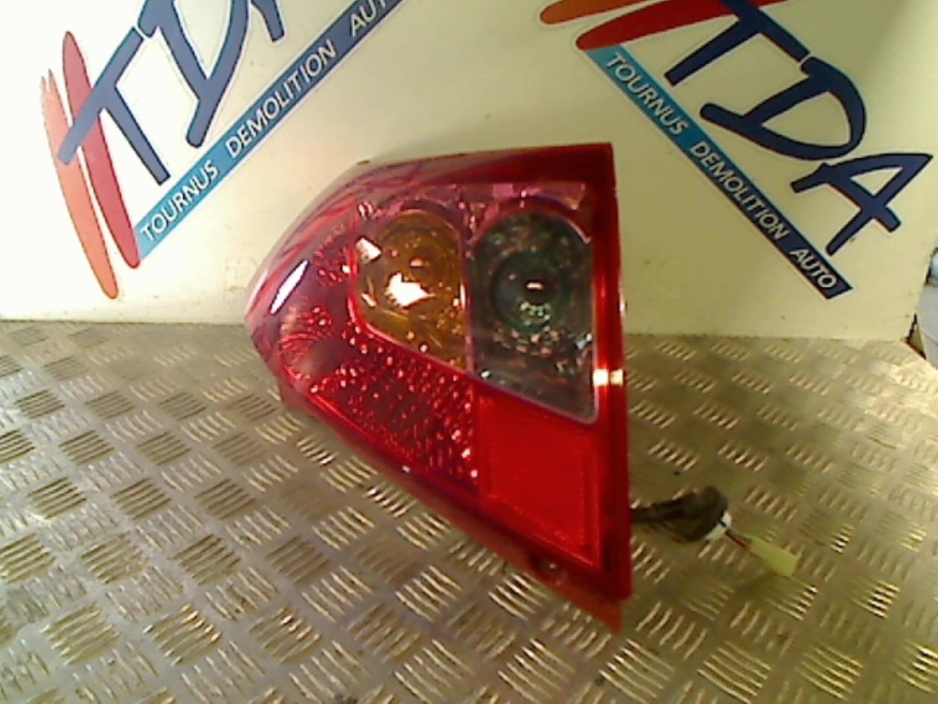 Fanale posteriore principale destro (luci) SUZUKI SWIFT 3 Gasolina - 1