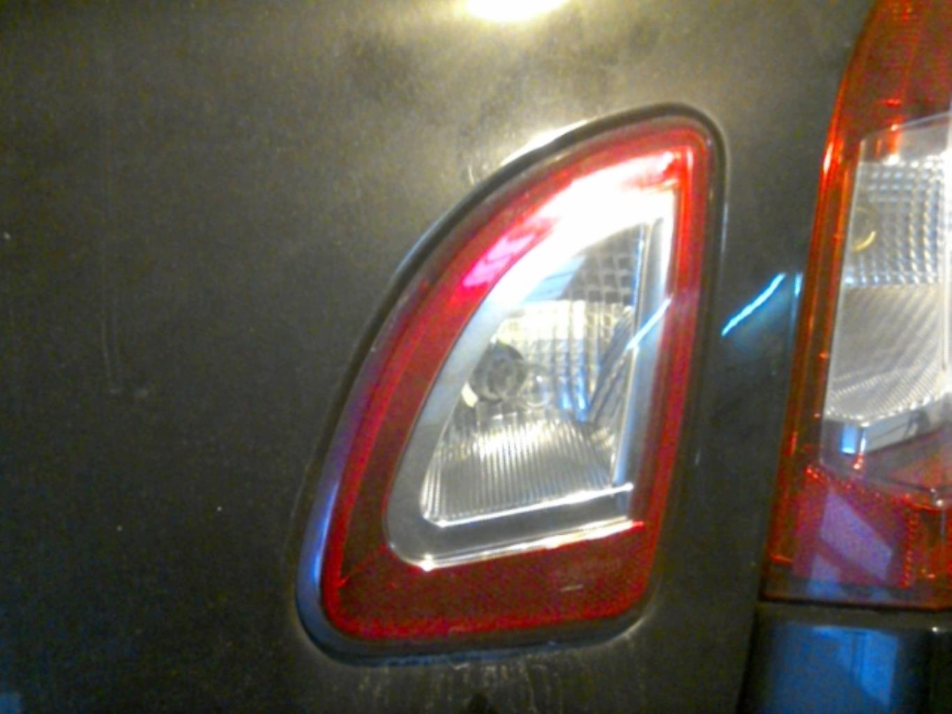 Feu arriere secondaire droit (feux) RENAULT TWINGO 2 PHASE 2 Diesel - 1