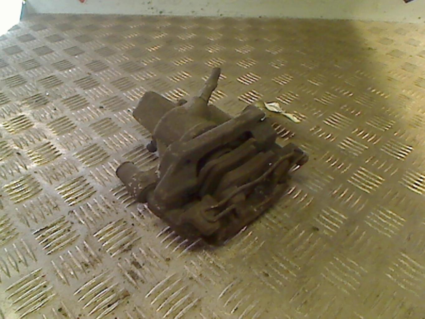 Pinza freni posteriore sinistra FORD FOCUS 3 PHASE 1 BREAK Diésel - 1