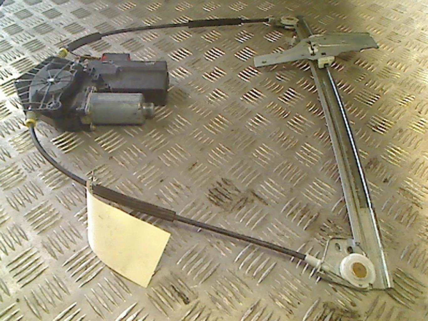 Alzacristalli elettrico anteriore destro PEUGEOT 307 PHASE 1 Diésel - 1