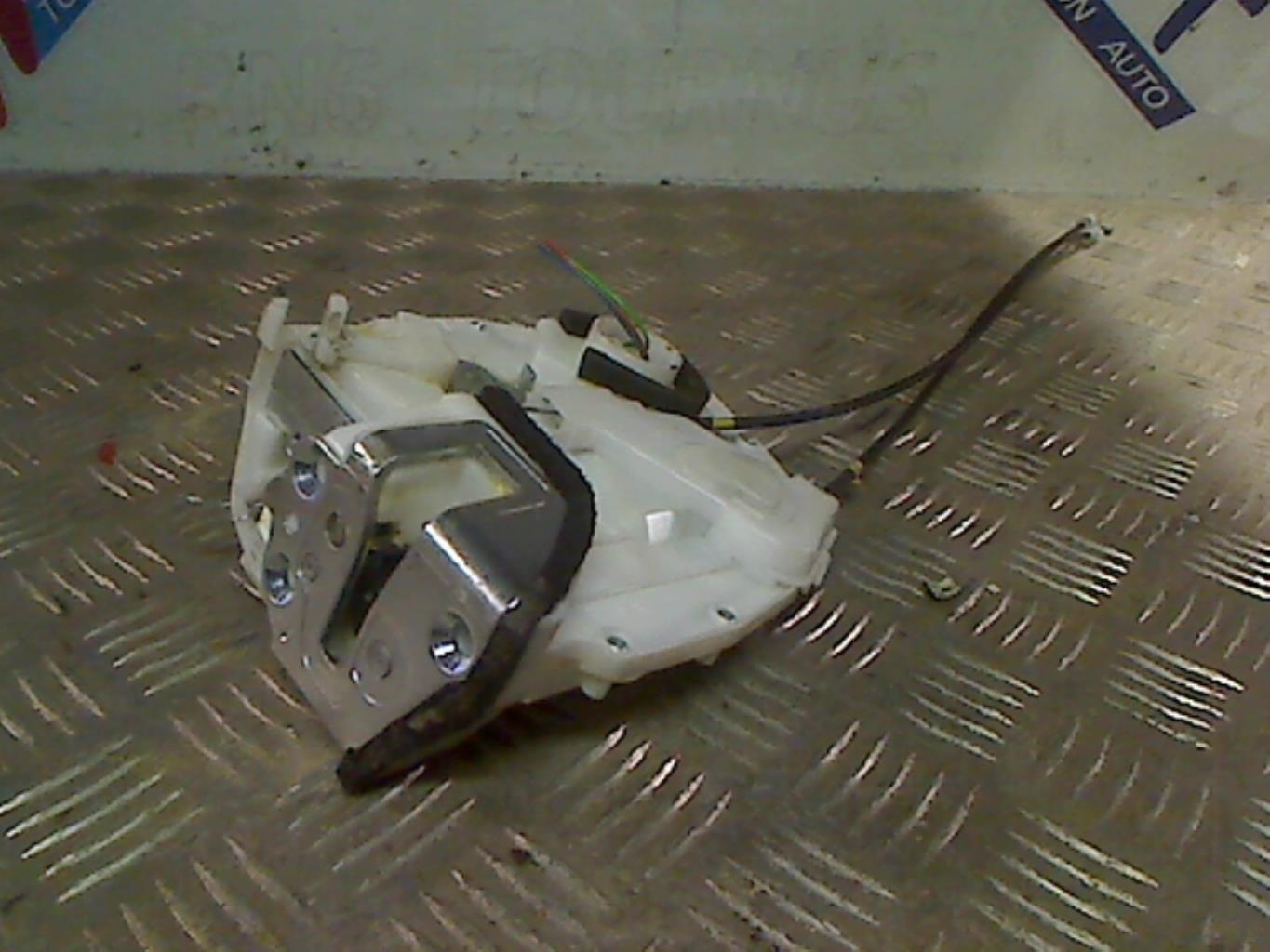 Serratura posteriore destra SUZUKI SWIFT 3 Gasolina - 1