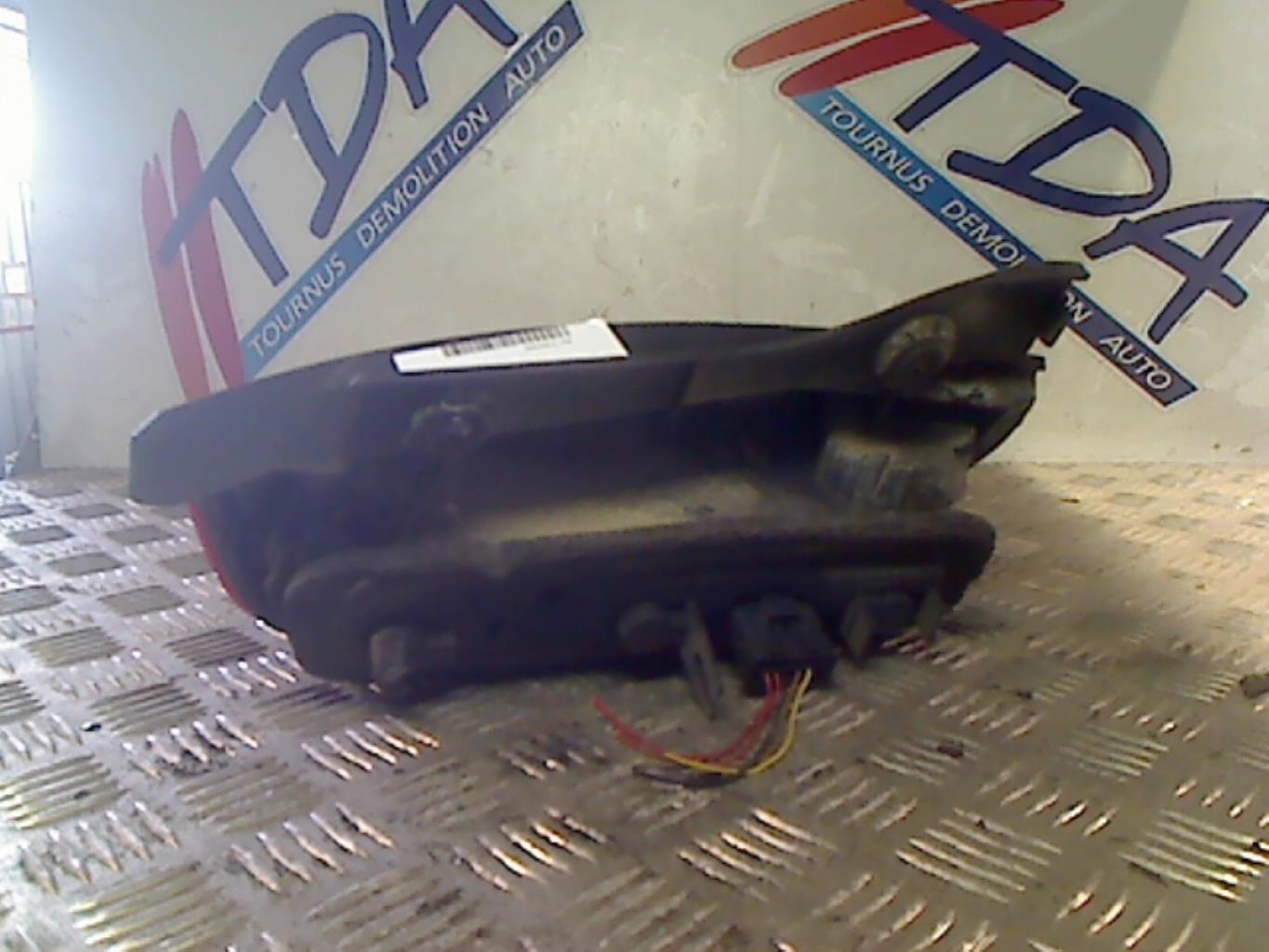 Fanale posteriore principale destro (luci) NISSAN MICRA 3 PHASE 2 Gasolina - 1