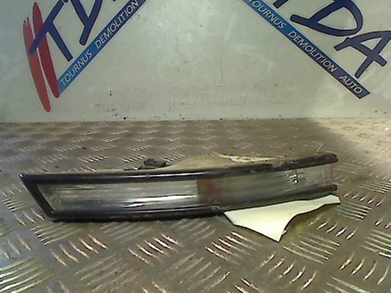 Gruppo ottico anteriore secondario destro (luci)(freccia) VOLKSWAGEN PASSAT 5 Diésel - 1