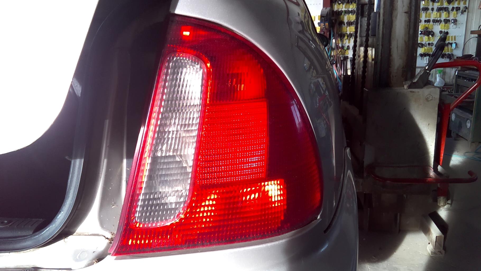 Fanale posteriore principale destro (luci) ROVER 45 PHASE 1 Diésel - 1