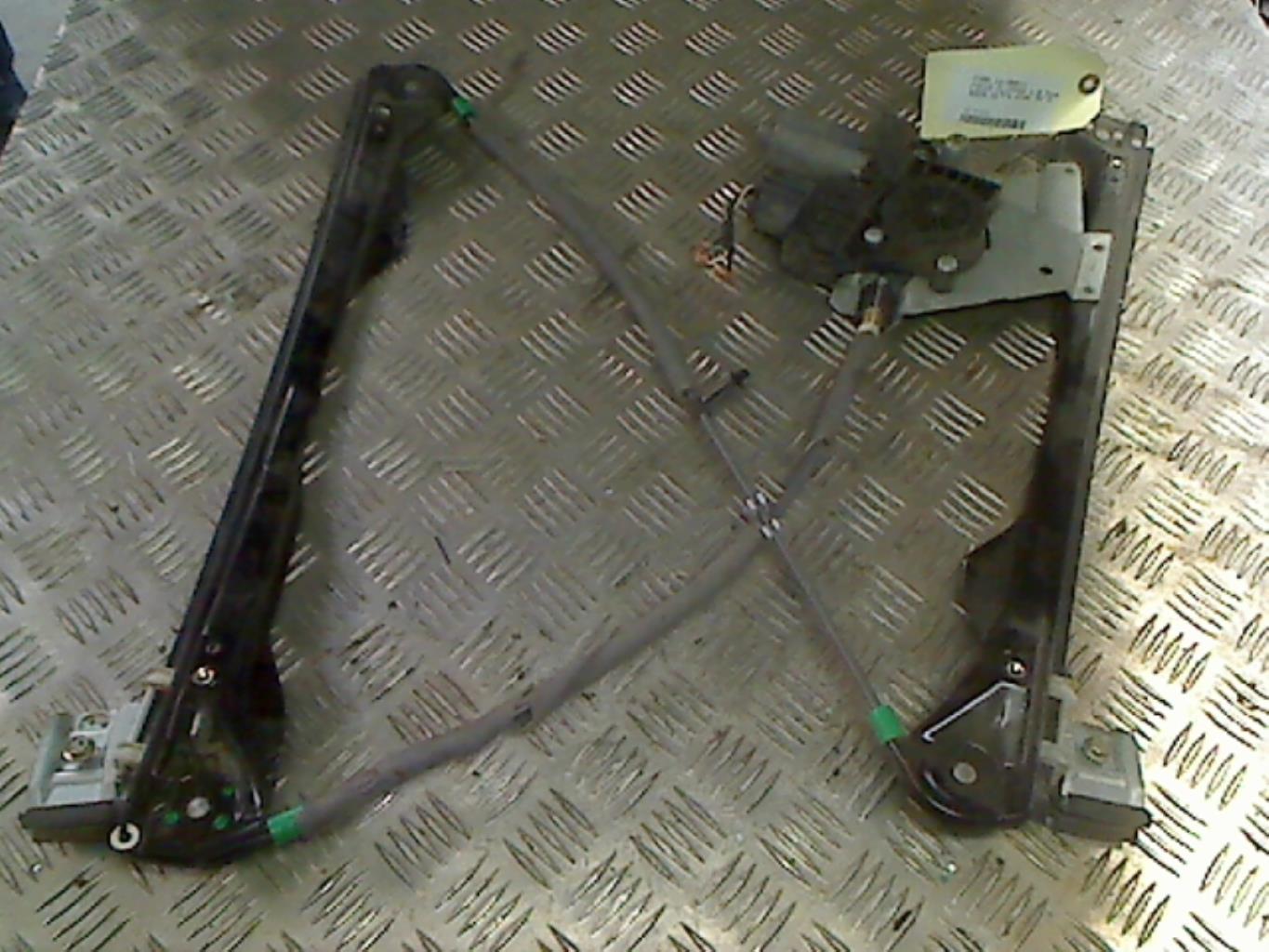 Alzacristalli elettrico anteriore destro FORD FOCUS 1 BREAK Diésel - 1