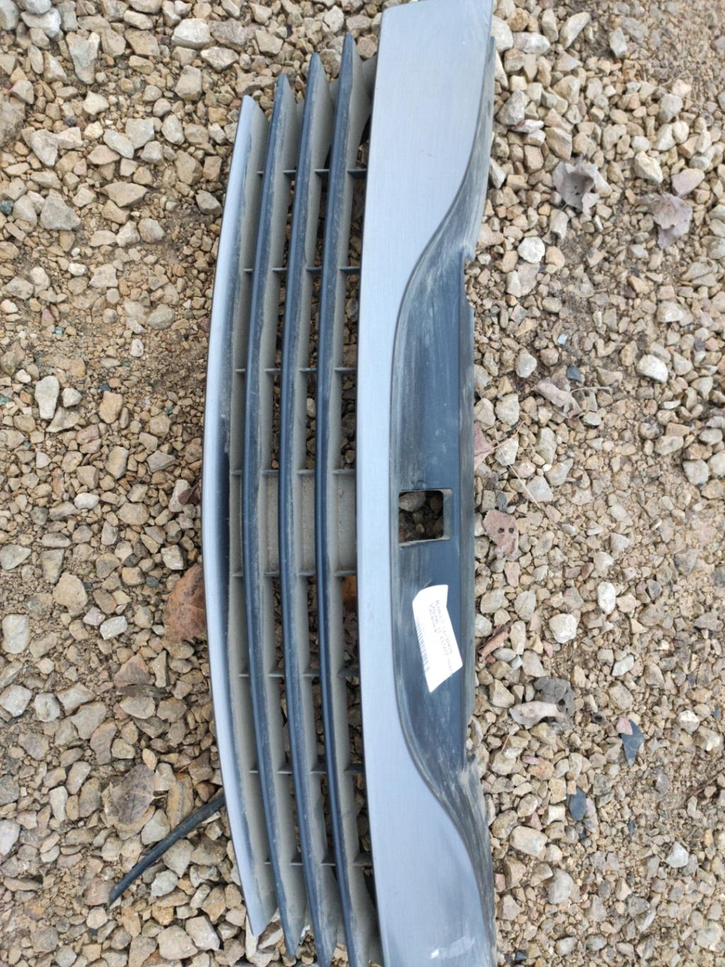 Calandre RENAULT LAGUNA 2 PHASE 1 BREAK Diesel - 1