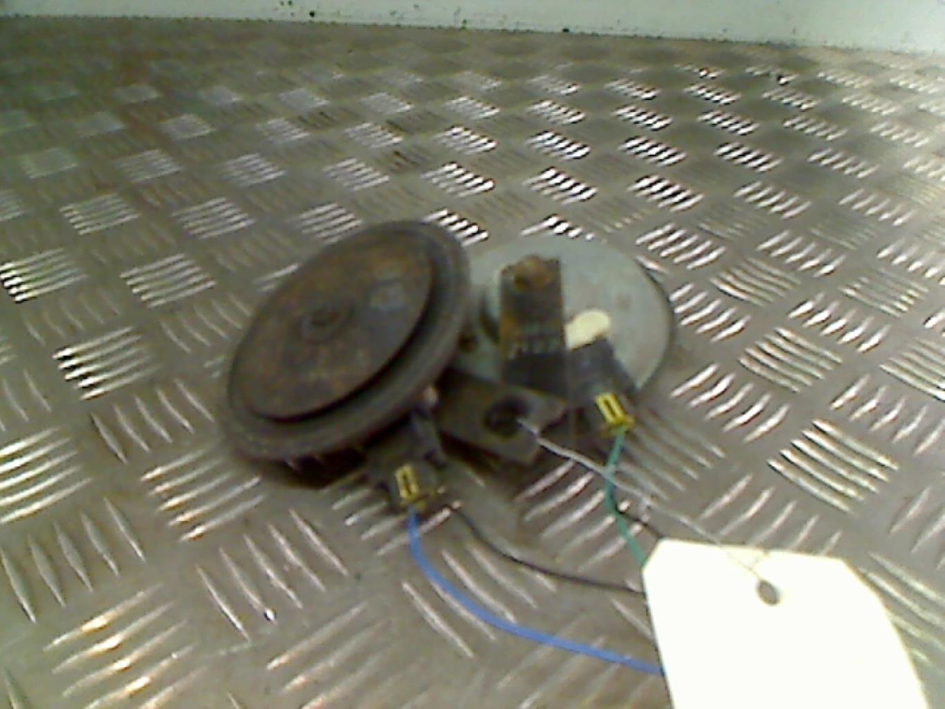 Tromba/Clacson HYUNDAI COUPE 1 Gasolina - 1