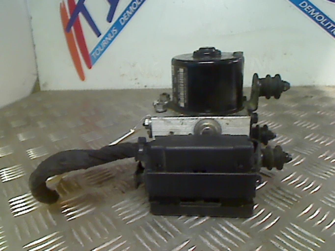 Bloc ABS (freins anti-blocage) AUDI A3 2 PHASE 1 Essence - 1