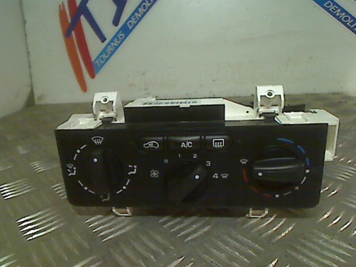 Commande chauffage PEUGEOT 1007 Diesel - 1