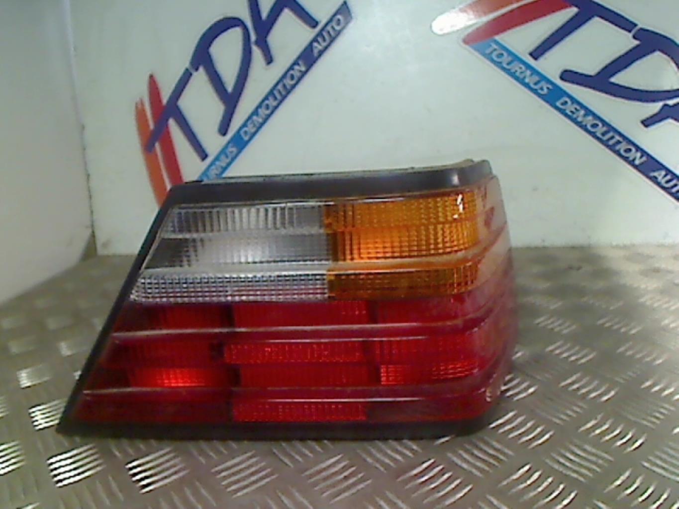 Fanale posteriore principale destro (luci) MERCEDES 250 W124 PHASE 1 Diésel - 1