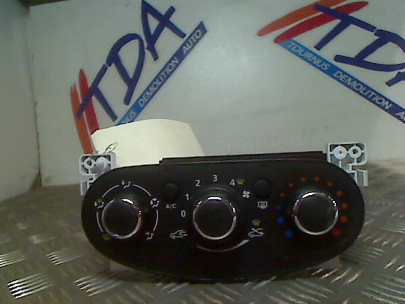 Commande chauffage DACIA LOGAN MCV 2 PHASE 1 BREAK Essence - 1