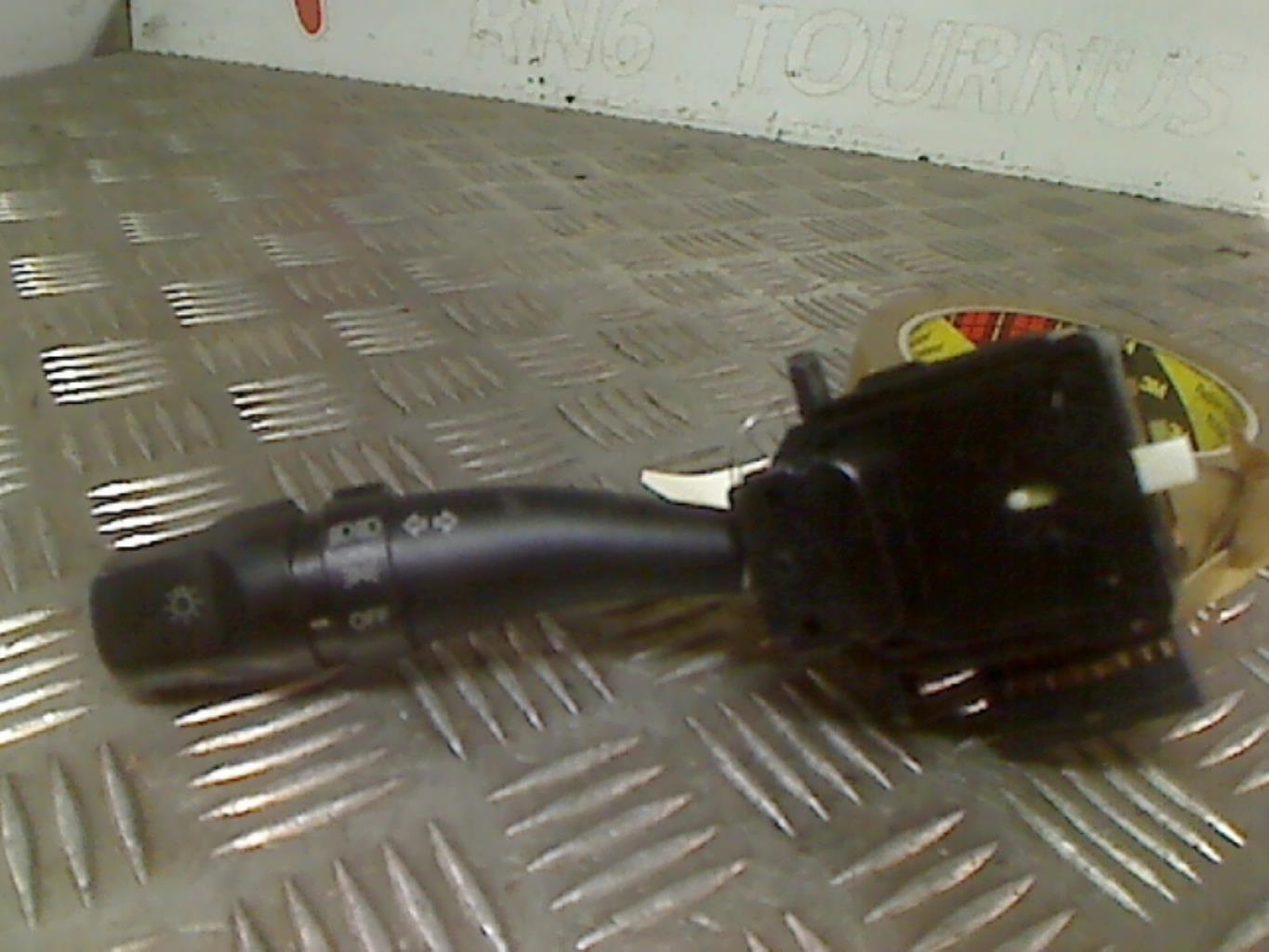 Commodo phare HYUNDAI MATRIX PHASE 1  - 1