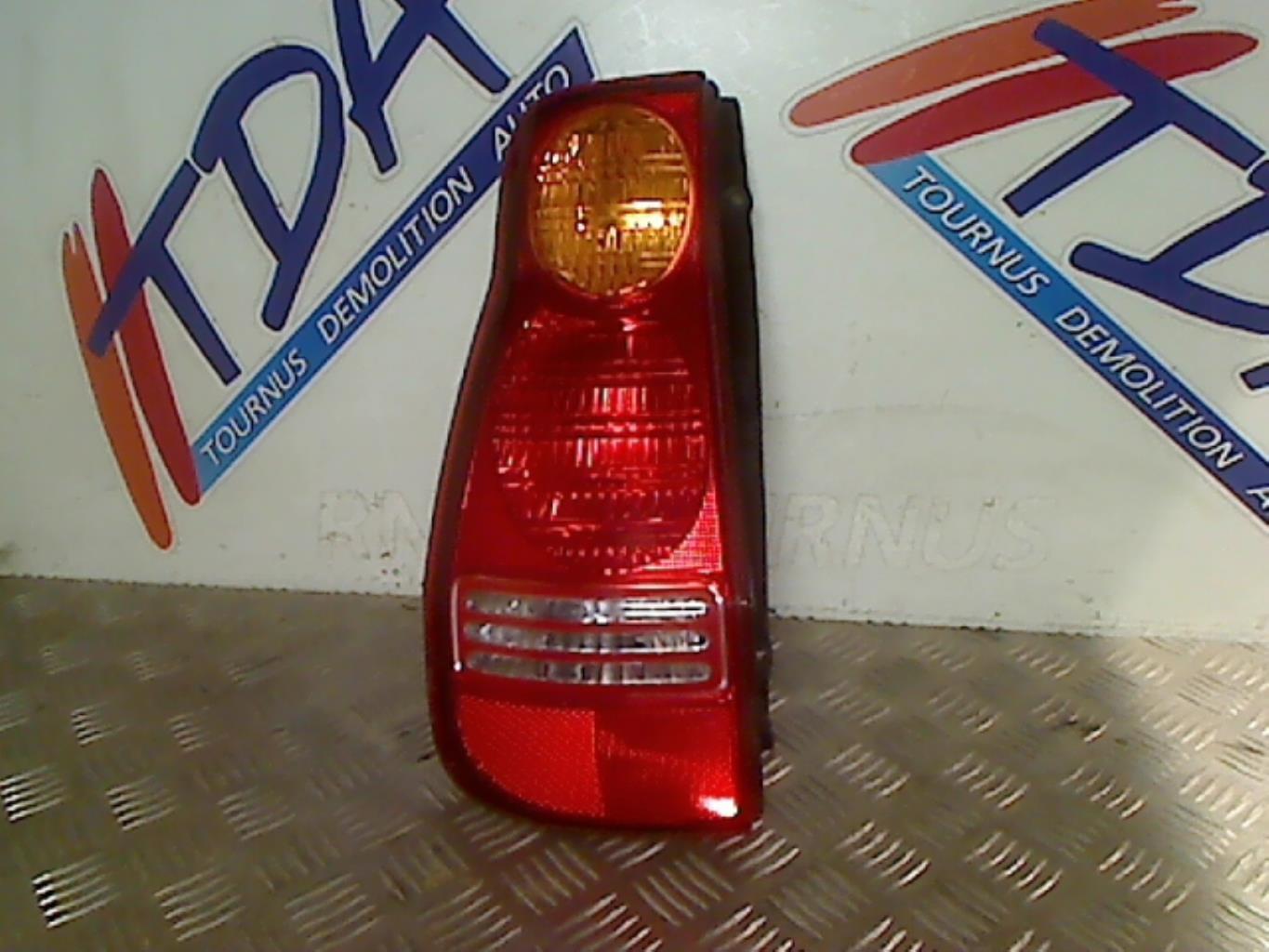Fanale posteriore principale sinistro (luci) HYUNDAI MATRIX PHASE 1  - 1