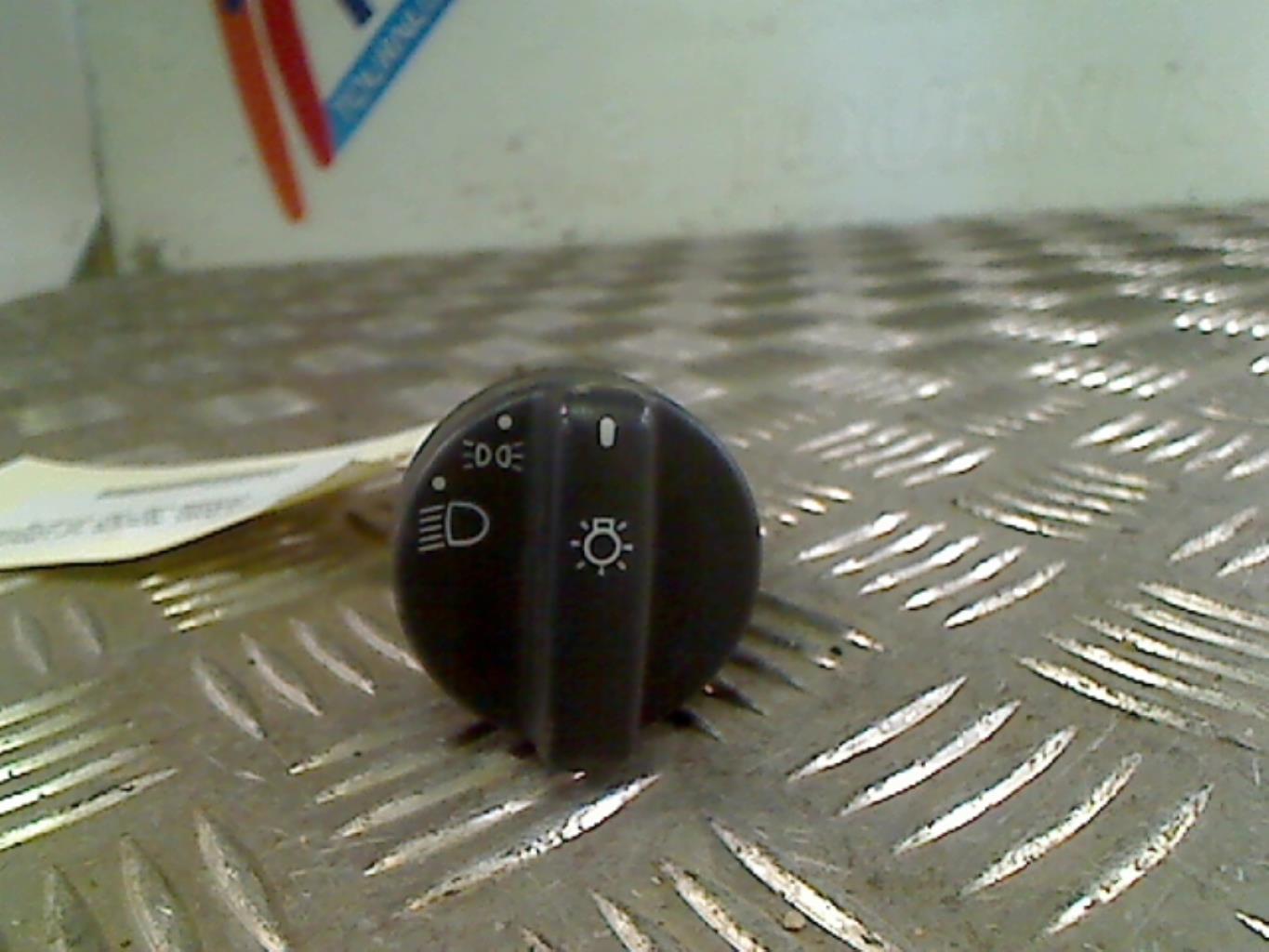 Commande de phare LAND ROVER RANGE ROVER 2 PHASE 1 Diesel - 1