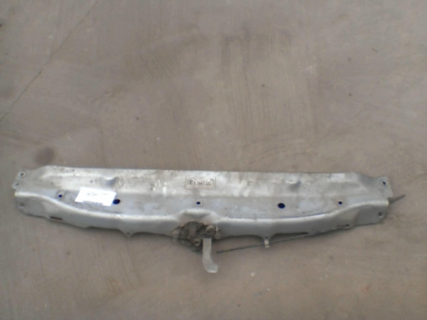 Traverse superieure PEUGEOT 406 PHASE 2  - 1
