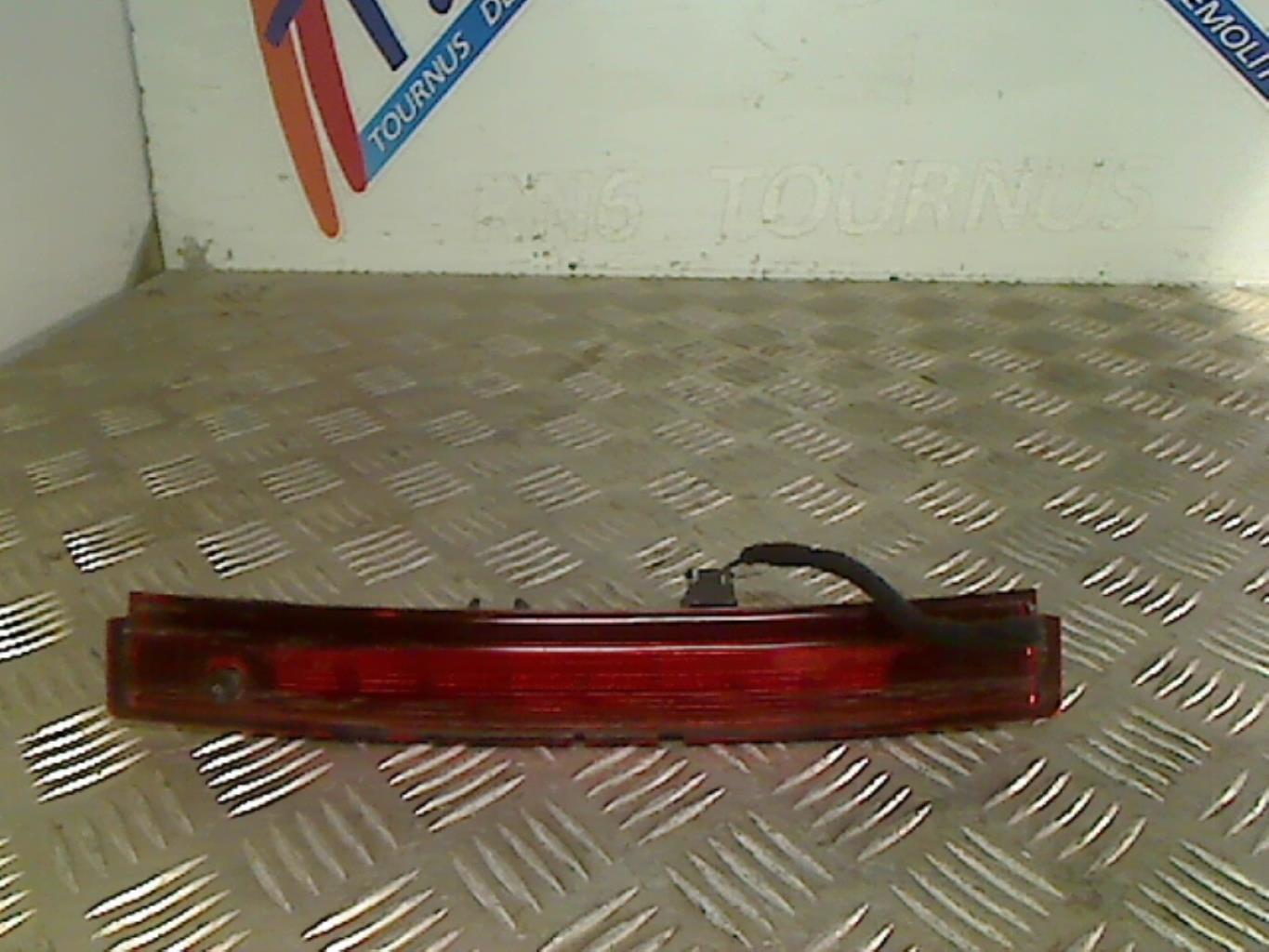 Feu arriere stop central RENAULT CLIO 4 PHASE 1 Essence - 1