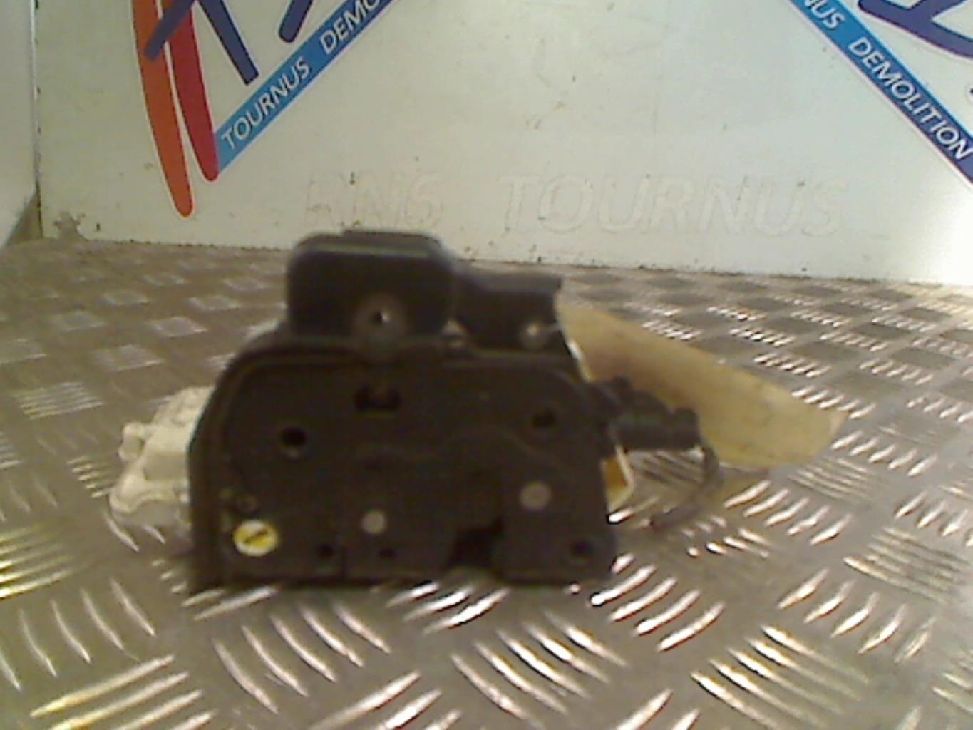 Serrure avant droit SEAT EXEO ST BREAK Diesel - 1