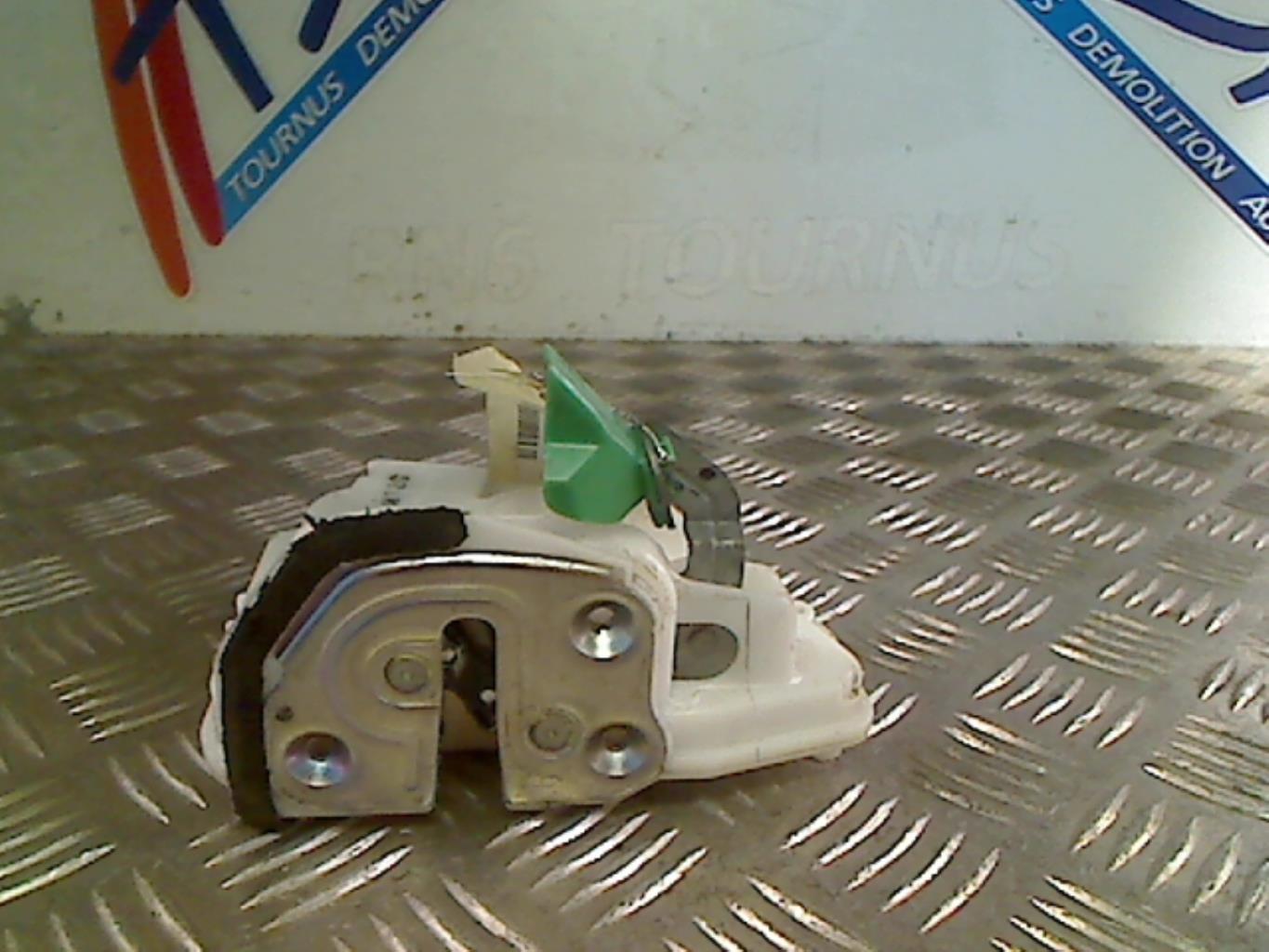 Serrure avant droit MAZDA 2 2 PHASE 1 Essence - 1