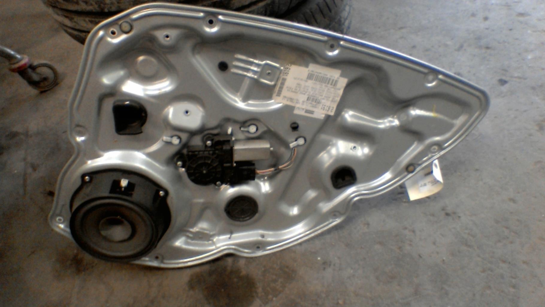 Alzacristalli elettrico posteriore destro FIAT CROMA 2 PHASE 1 BREAK Diésel - 1