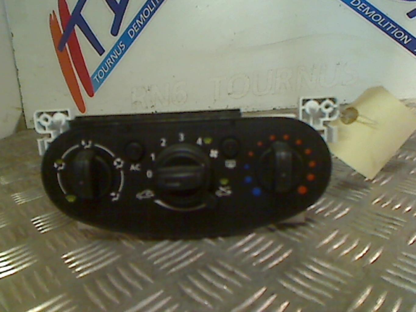 Commande chauffage DACIA SANDERO 1 Diesel - 1