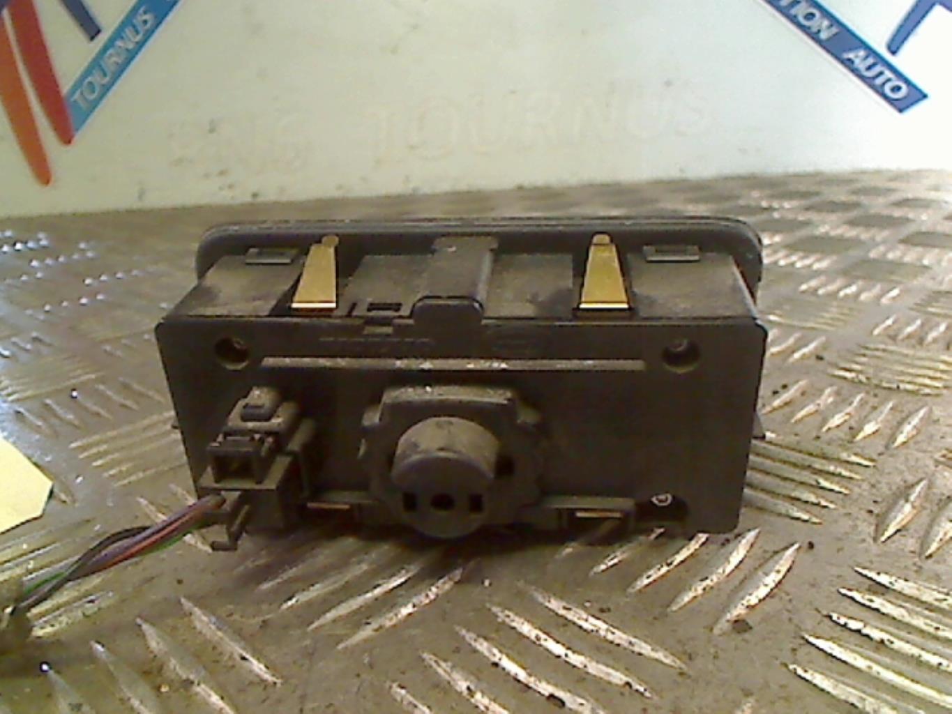 Commande de phare VOLVO V 70 2 PHASE 1 BREAK Diesel - 1