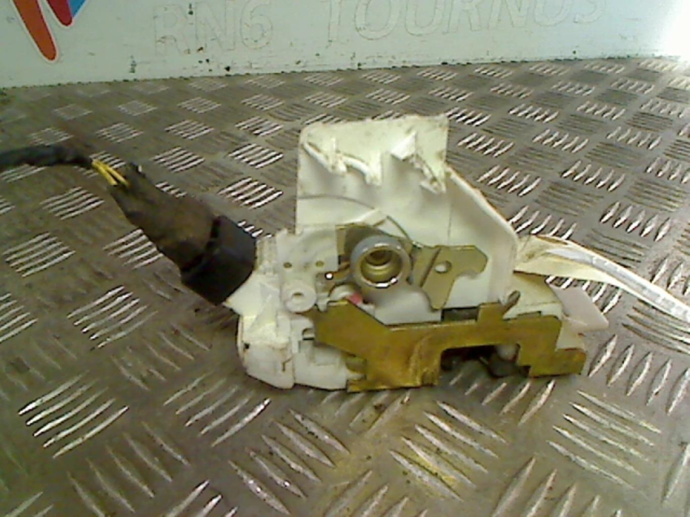 Serratura posteriore destra FORD MONDEO 2  - 1