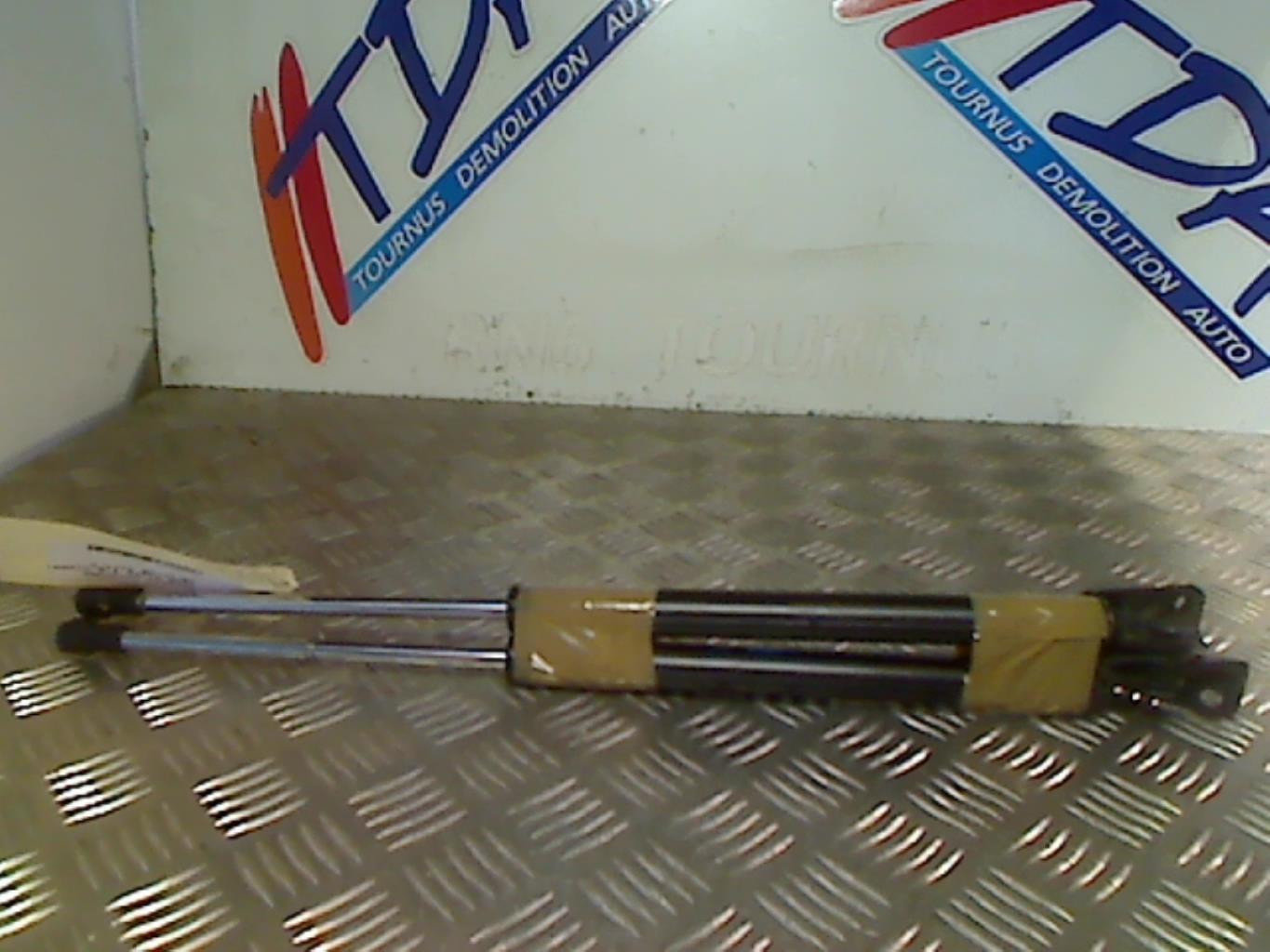 Verin de coffre PEUGEOT 4008 Diesel - 1