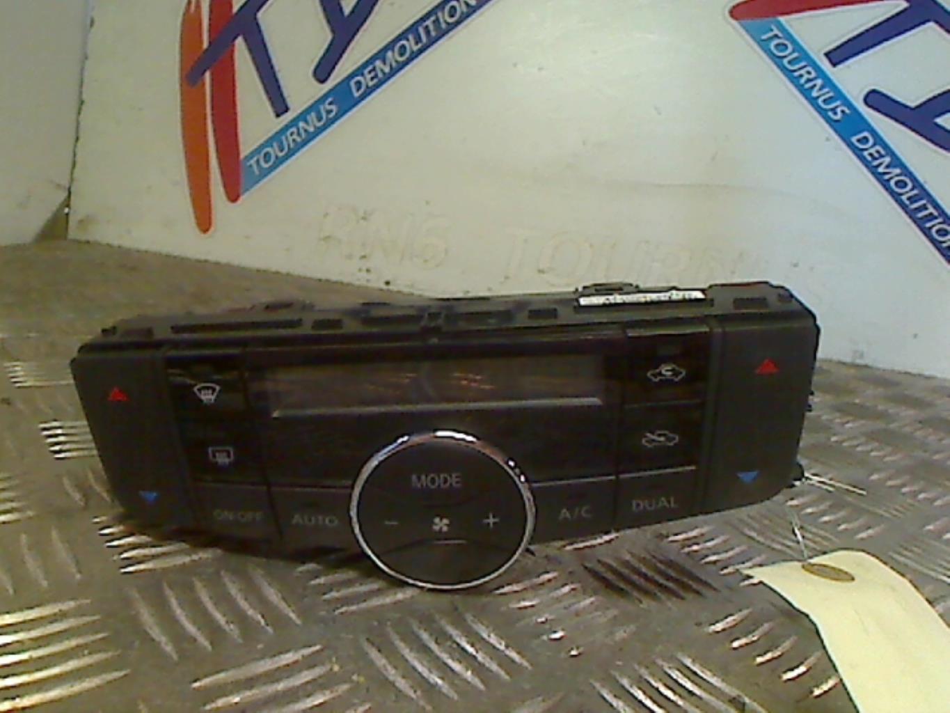 Commande chauffage NISSAN PULSAR Essence - 1
