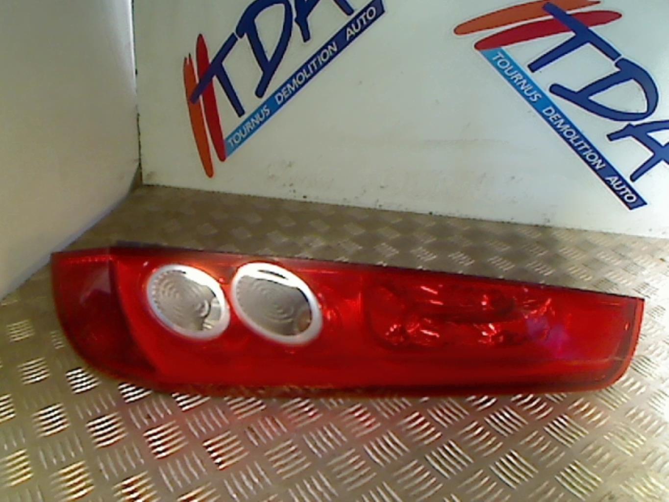 Fanale posteriore principale destro (luci) FORD FIESTA 5 PHASE 2 Gasolina - 1