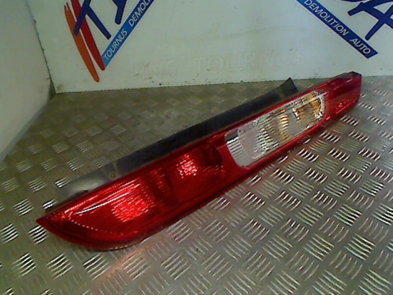 Fanale posteriore principale destro (luci) FORD FOCUS 2 PHASE 1 Diésel - 1