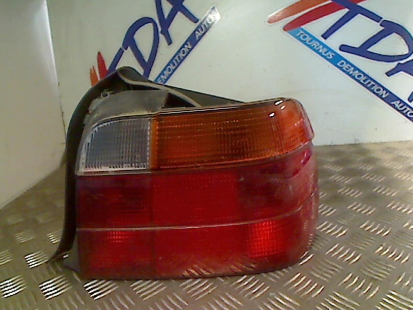 Fanale posteriore principale destro (luci) BMW SERIE 3 E36 COMPACT Diésel - 1