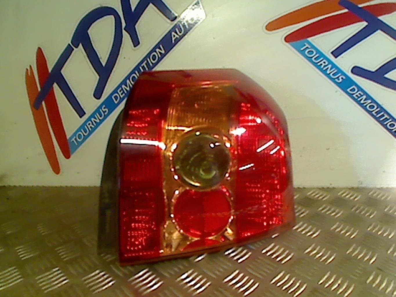 Fanale posteriore principale destro (luci) TOYOTA COROLLA 10 PHASE 2 Diésel - 1