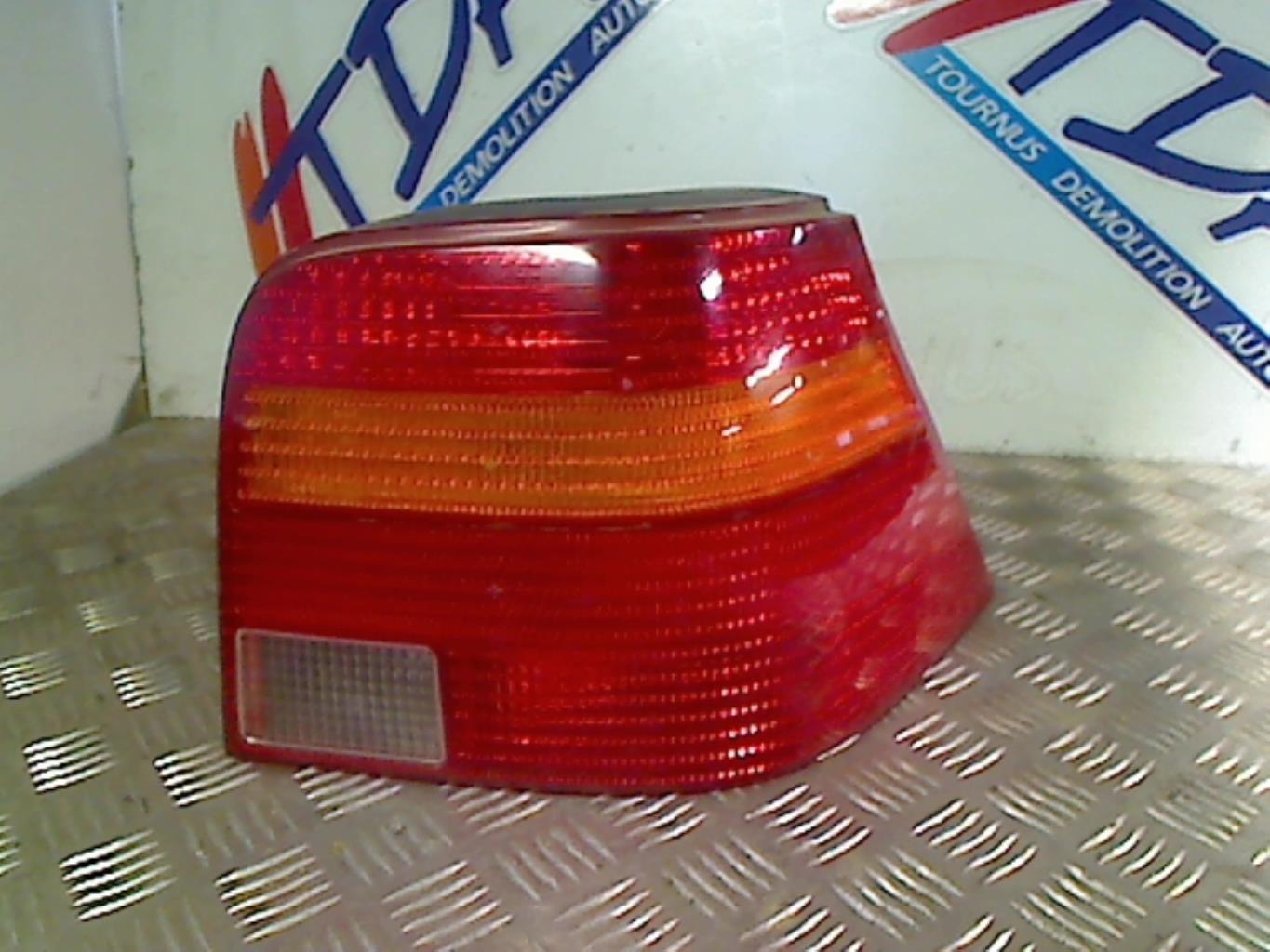 Fanale posteriore principale destro (luci) VOLKSWAGEN GOLF 4 Diésel - 1